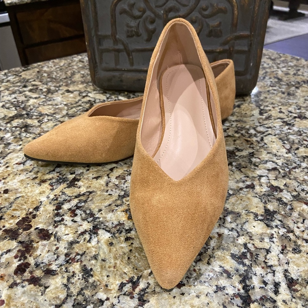 Tan leather suede ballerina flats worn 1 time , sz 7